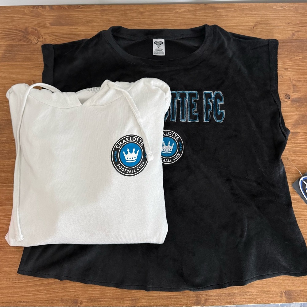 Charlotte FC long sleeve hoodie and top Medium MLS